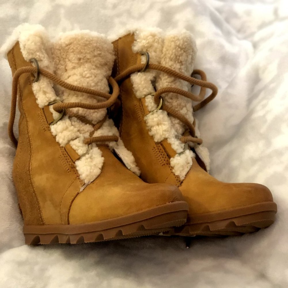 Sorel Joan of Arc Fur Lined Boots